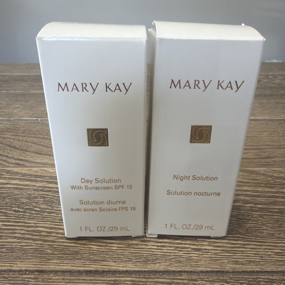 Mary Kay Day Solution With Sunscreen SPF 15 Night + Day Solution Set. Retired